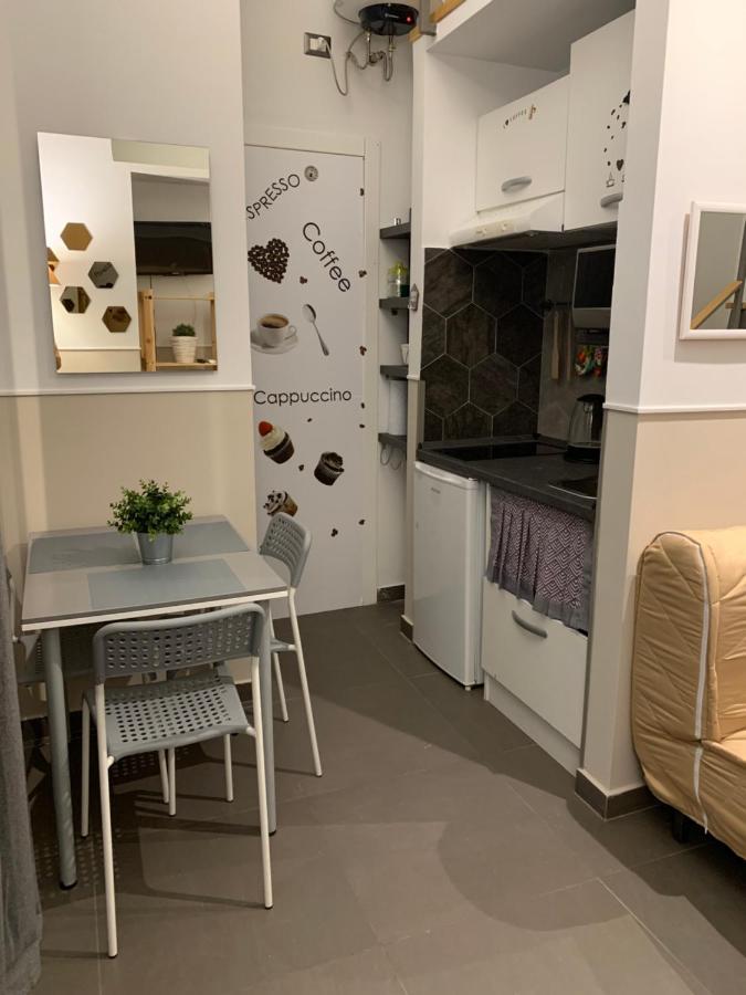 Little Dream Residenza - Napoli Apartment Bagian luar foto